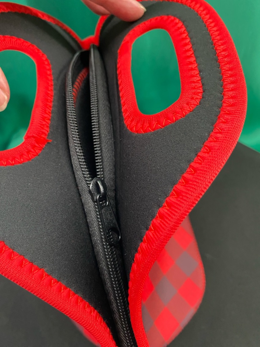 OHIO STATE Buffalo Plaid Zippered Insulated Neoprene Lunch Tote Caddy—New in Bag - Picture 6 of 12